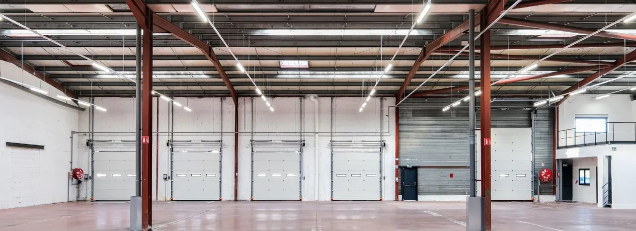 logistics - Activités / Bureaux À Louer - gallery - 2