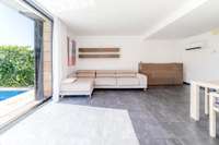 living - 217m² house / villa with 190m² garden for sale in Vallpineda - gallery thumbnail - 9