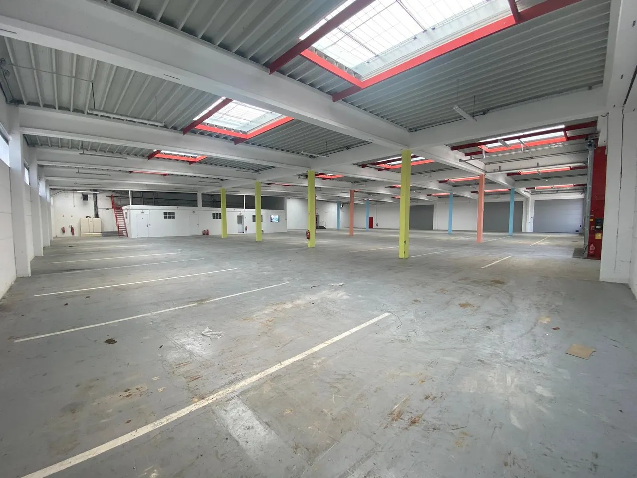logistics - Entrepôt / Bureaux À Louer - gallery - 8