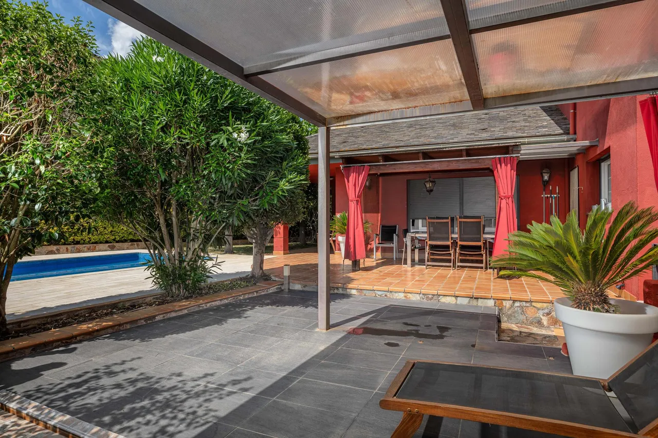 living - 310m² house / villa for sale in Palau, Girona - gallery - 9