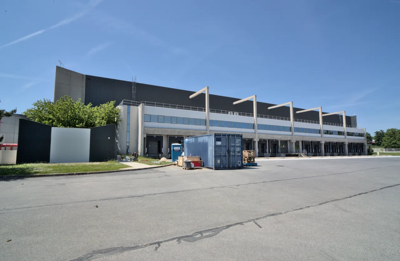 logistics - Entrepôt Logistique À Louer - gallery - 5