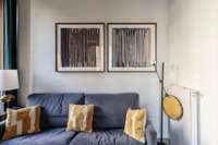 living - Piso de 85m² en alquiler en Malasaña, Madrid - gallery thumbnail - 3