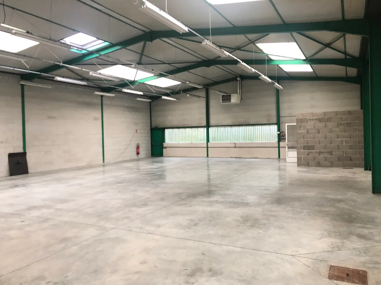 logistics - Activités / Bureaux À Louer - gallery - 5