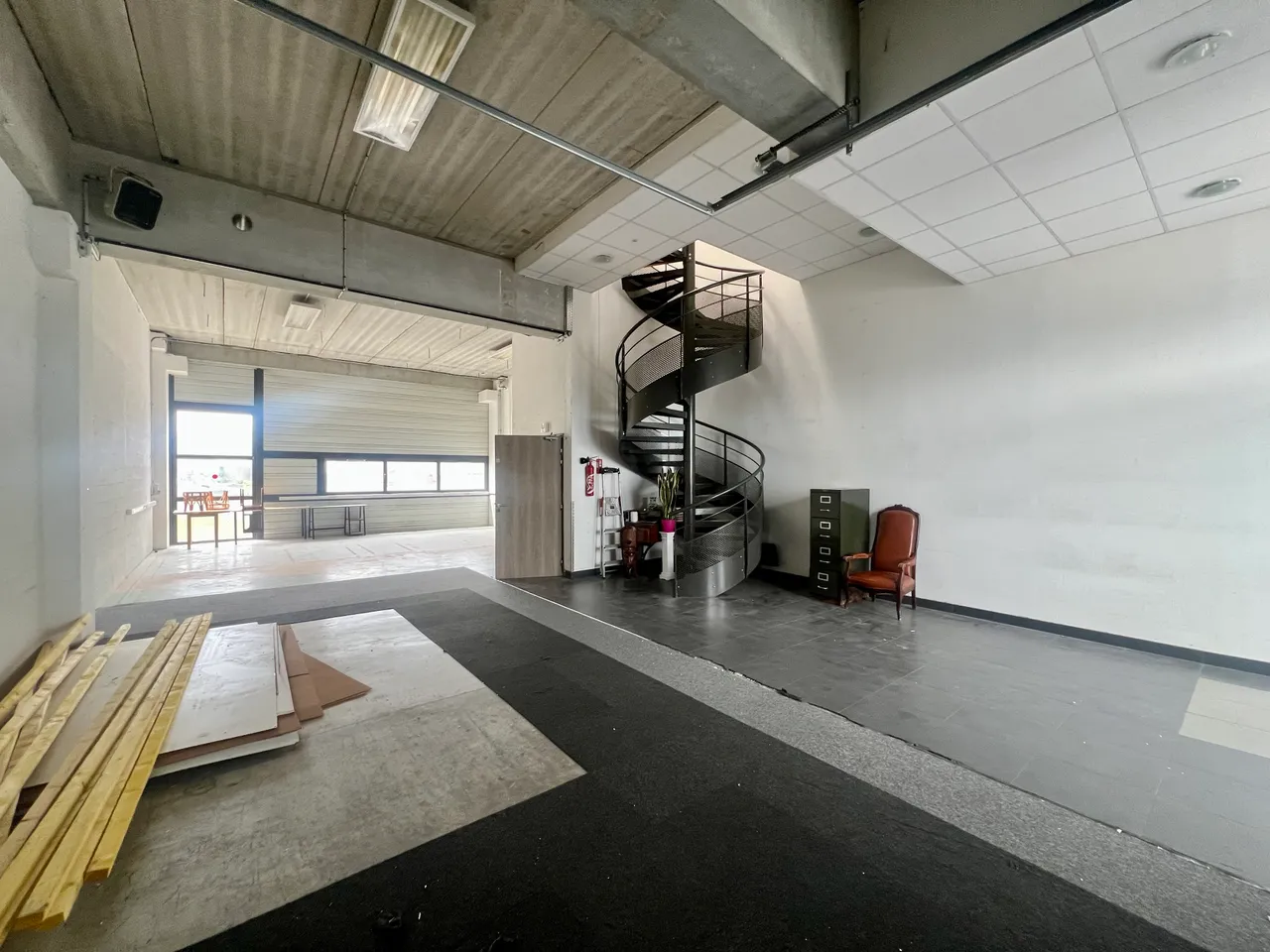 logistics - Activity Facility For Rent - gallery - 4