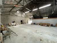 logistics - Local d’activités À Louer - gallery thumbnail - 2