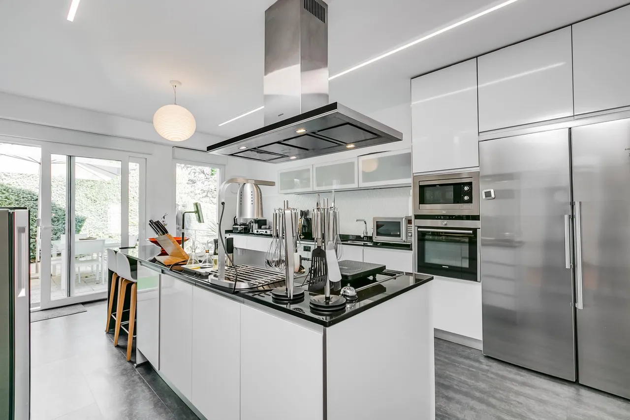 living - 391m² house / villa for sale in Santo Domingo, Madrid - gallery - 6