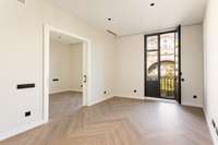 living - 77m² apartment for sale in Eixample Right, Barcelona - gallery thumbnail - 2