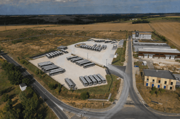 logistics - Terrain Aménagé À Louer - featured