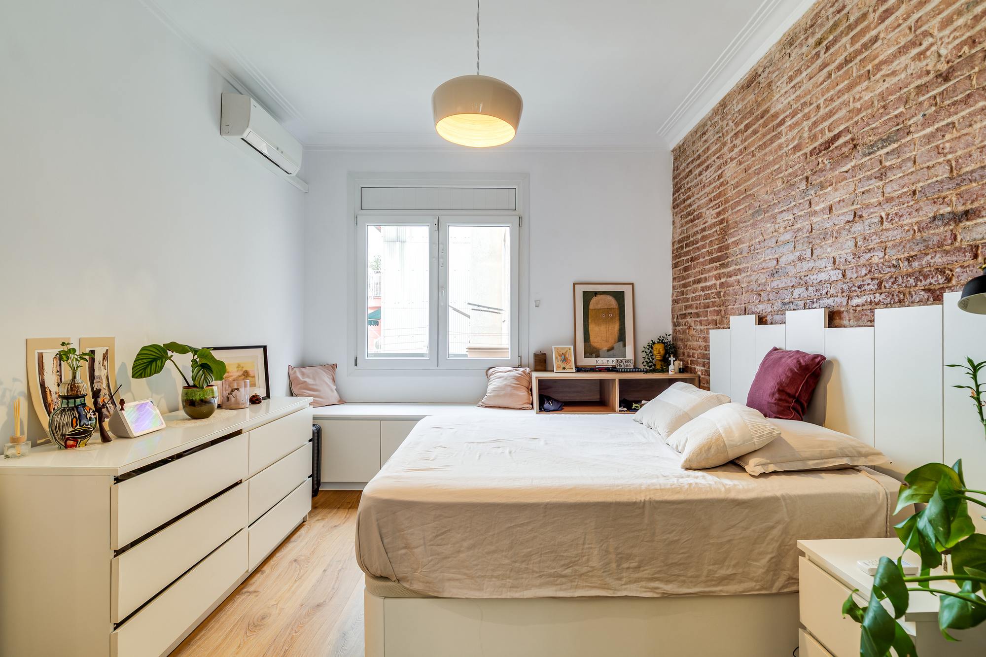 living - 90m² penthouse for sale in Eixample Right, Barcelona - gallery - 3