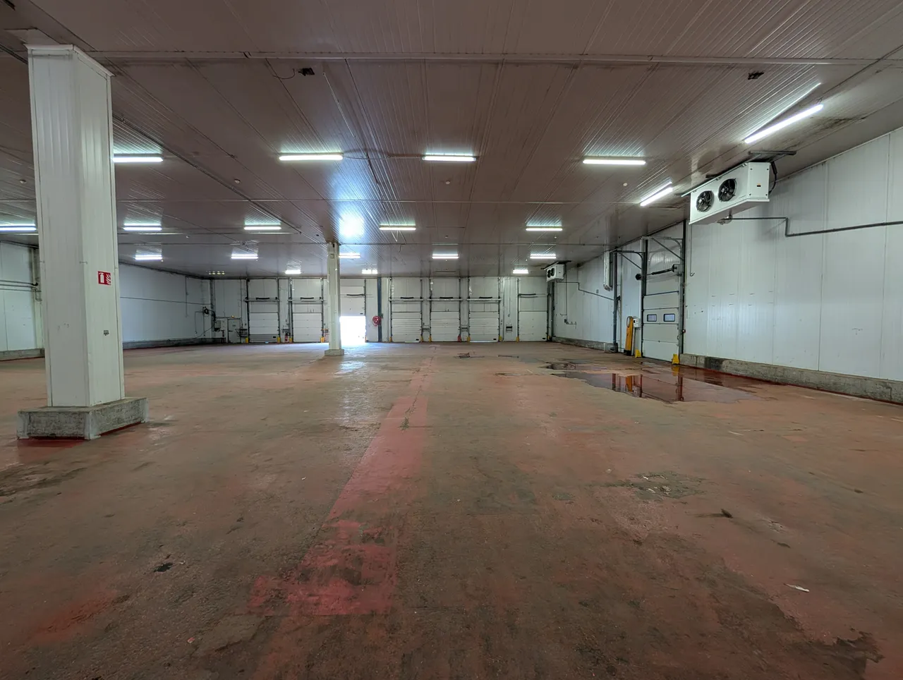 logistics - Warehouse / Offices For Rent - gallery - 3