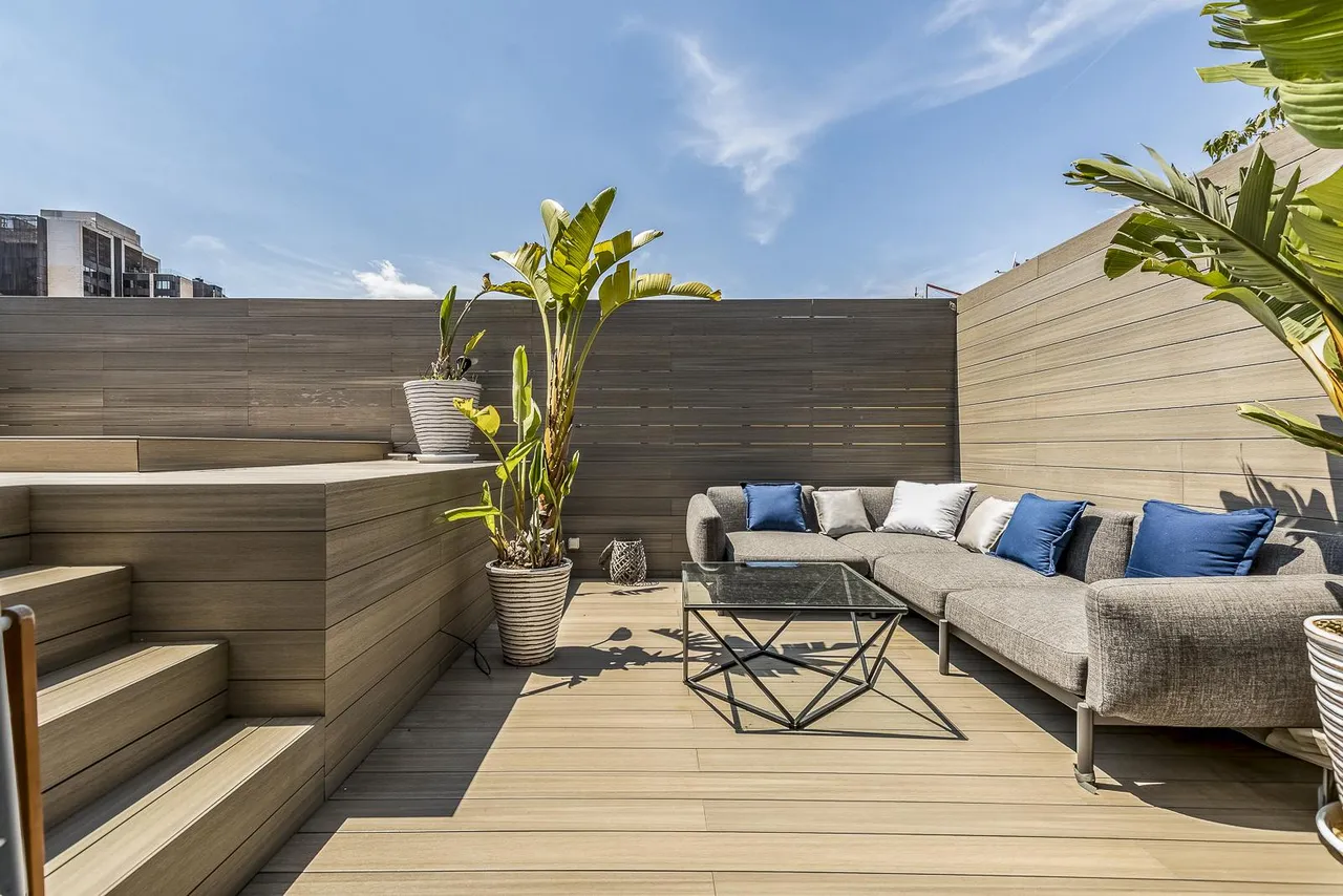 living - 240m² penthouse with 108m² terrace for sale in Les Corts - gallery - 3