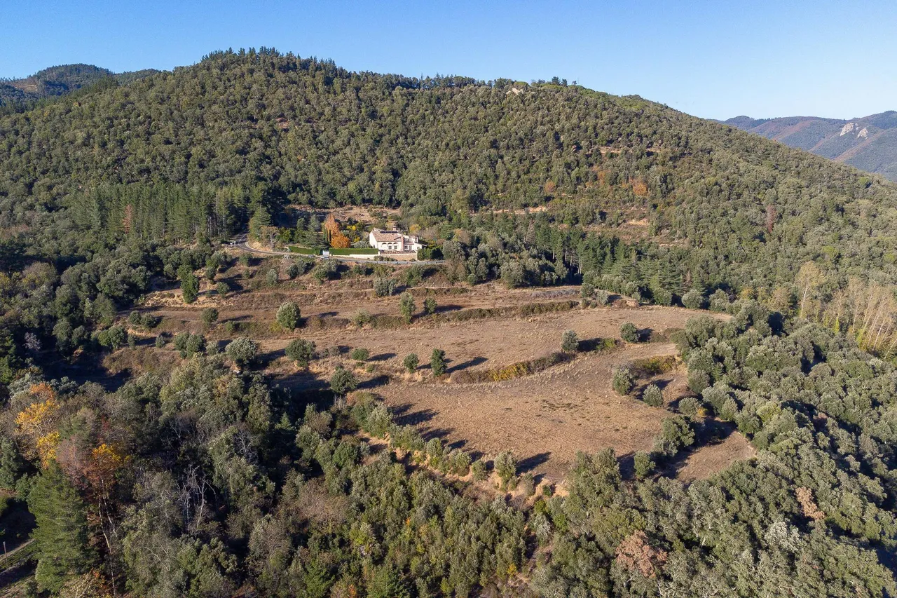 living - 794m² country house with 30,000m² garden for sale in La Selva - gallery - 4