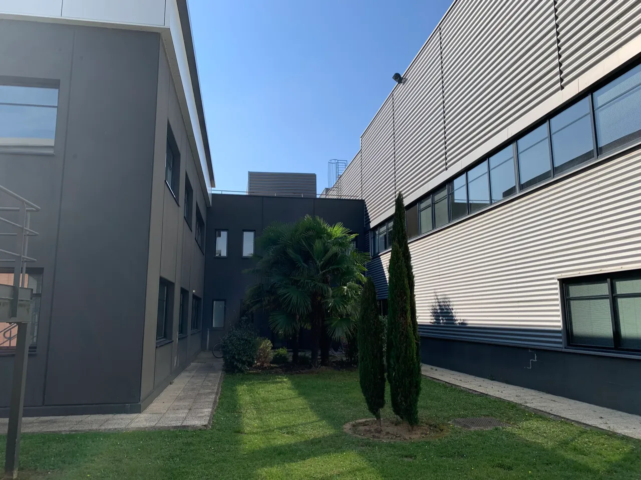 logistics - Warehouse / Offices For Rent - gallery - 5