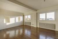 living - 499m² penthouse with 10m² terrace for rent in Nueva España - gallery thumbnail - 5