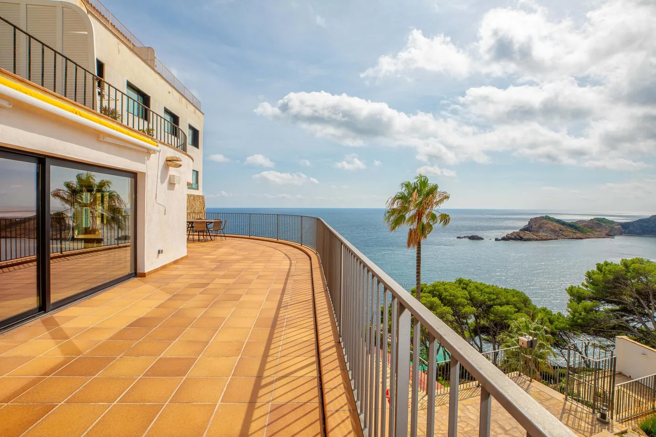 living - 409m² apartment for sale in Sa Tuna, Costa Brava - gallery - 4