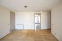 living - Ático de 101m² en venta en Poblenou, Barcelona - gallery thumbnail - 9