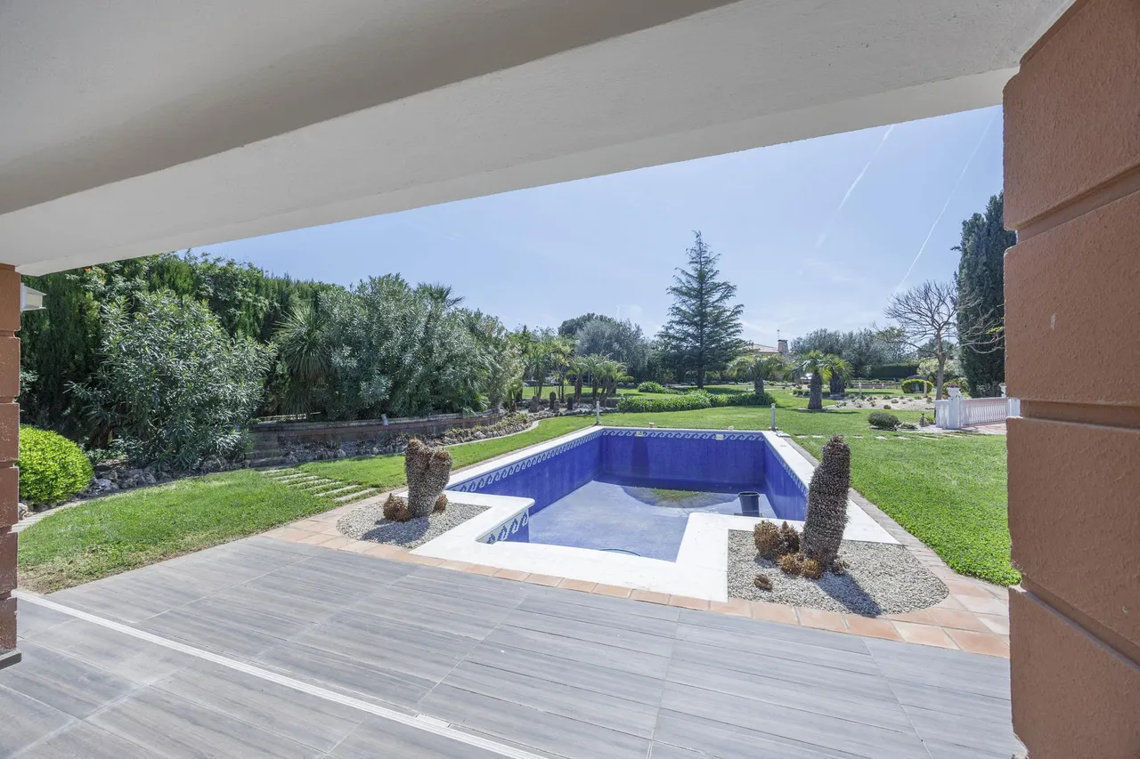 living - 699m² masia with 2,000m² garden for sale in Valencia Region - gallery - 10