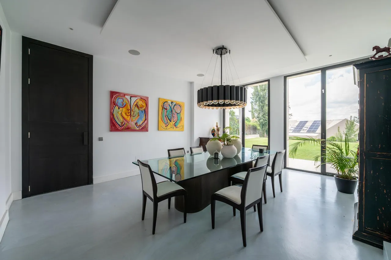 living - 1,203m² house / villa for sale in La Moraleja Urbanización - gallery - 7