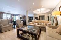 living - 487m² house / villa for sale in Conde de Orgaz and Piovera - gallery thumbnail - 4