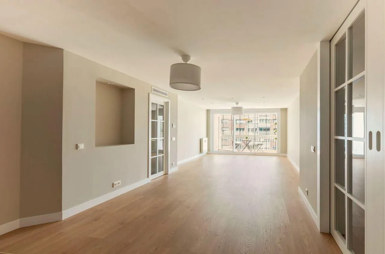 living - Piso de 189m² con 6m² terraza en venta en Cuzco, Madrid - gallery - 6