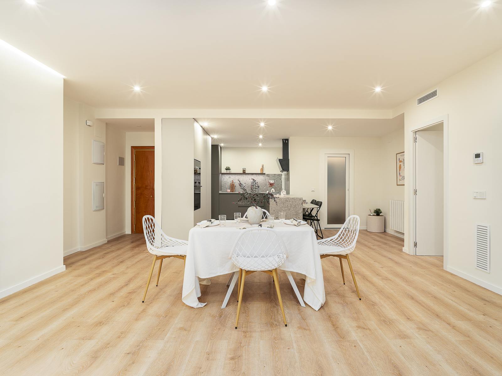 living - 130m² apartment with 7m² terrace for sale in Eixample Right - gallery - 10