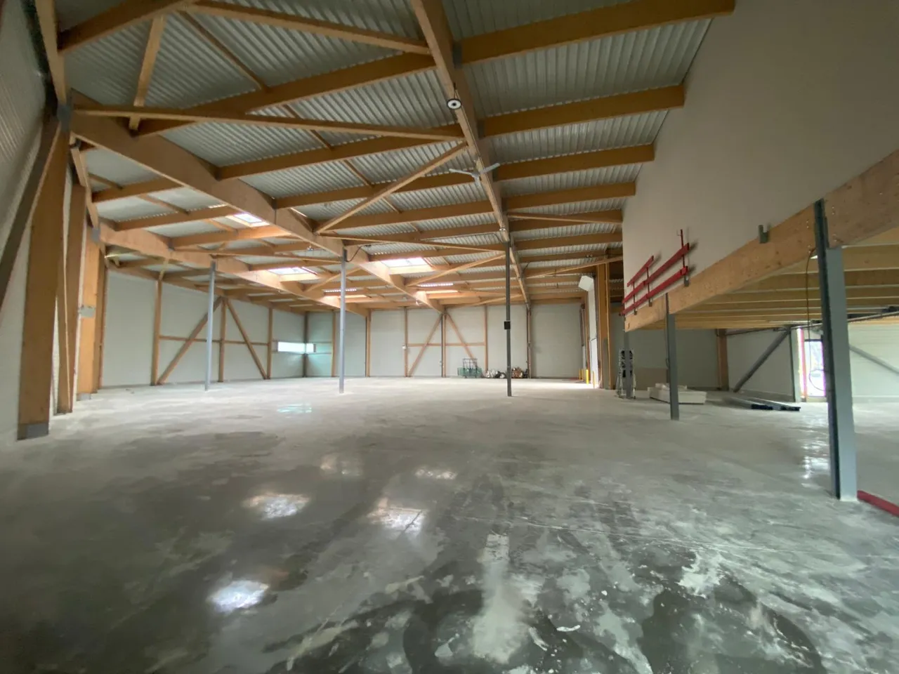 logistics - Light Industrial Premises / Offices For Rent - For Sale - gallery - 2