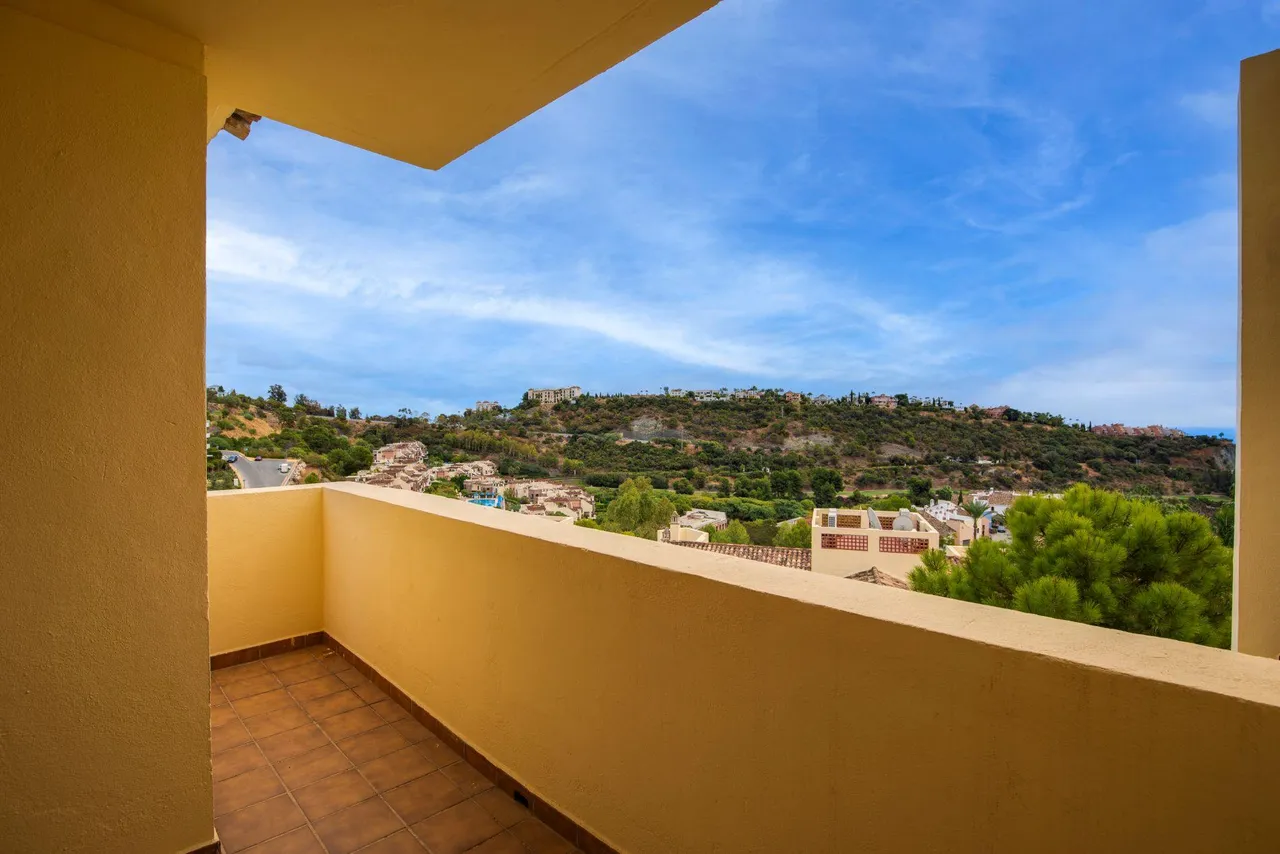 living - 121m² apartment with 32m² terrace for sale in Benahavís - gallery - 7