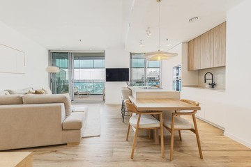 living - Piso de 82m² con 35m² terraza en venta en Diagonal Mar - featured