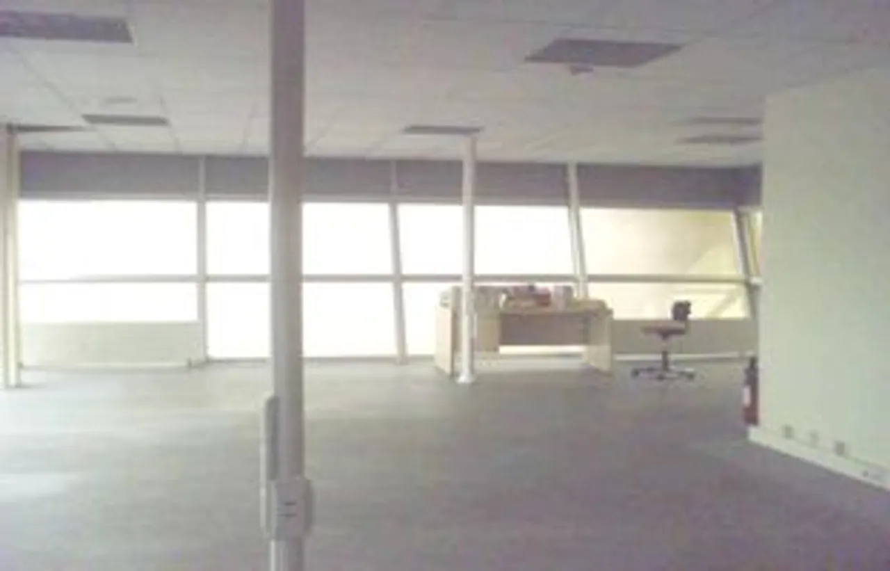 office - Bureaux À Louer - À Vendre - gallery - 4