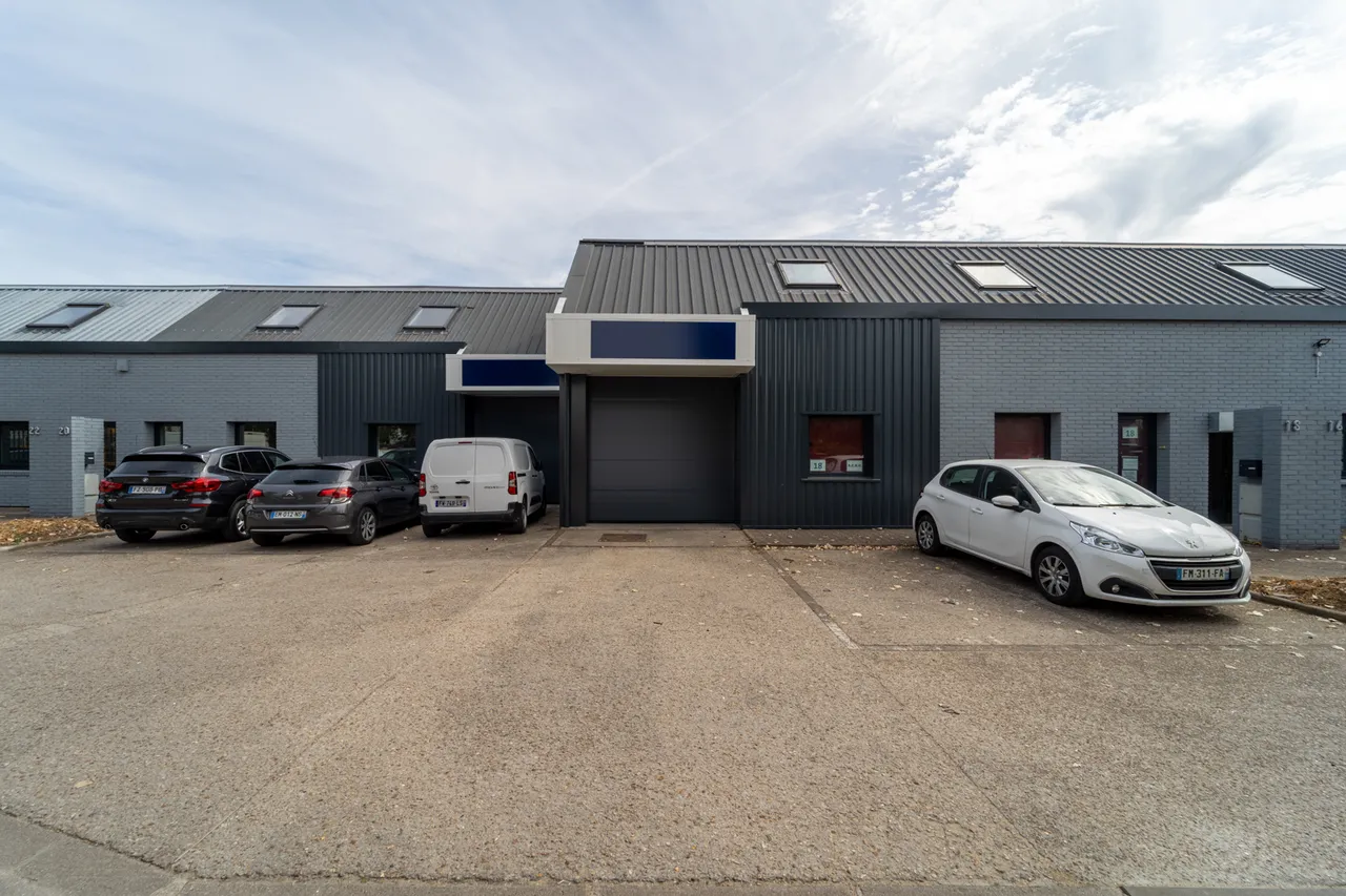 logistics - Activités / Bureaux À Louer - gallery - 3