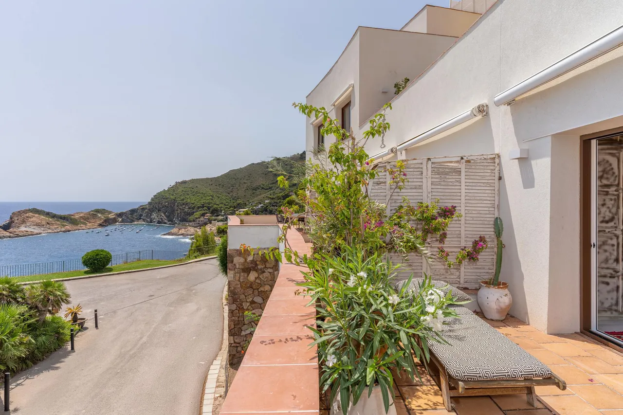 living - Piso de 75m² en venta en Sa Tuna, Costa Brava - gallery - 8