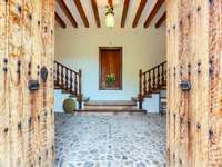 living - Casa rural de 621m² en venta en Sóller, Islas Baleares - gallery thumbnail - 7