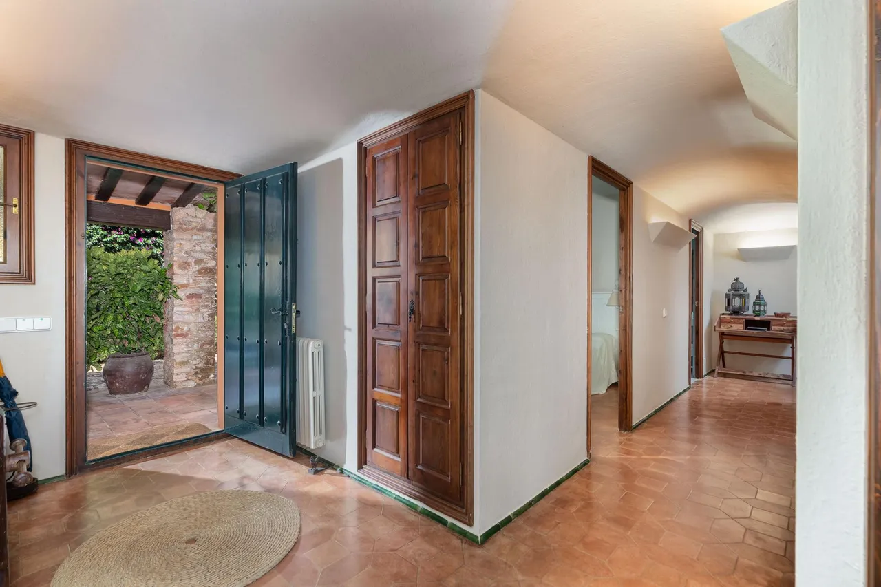living - 305m² house / villa for sale in Aiguablava, Costa Brava - gallery - 9