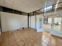 logistics - Activités / Bureaux À Louer - gallery thumbnail - 4