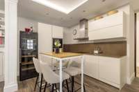 living - 130m² apartment for sale in Chueca - Justicia, Madrid - gallery thumbnail - 10