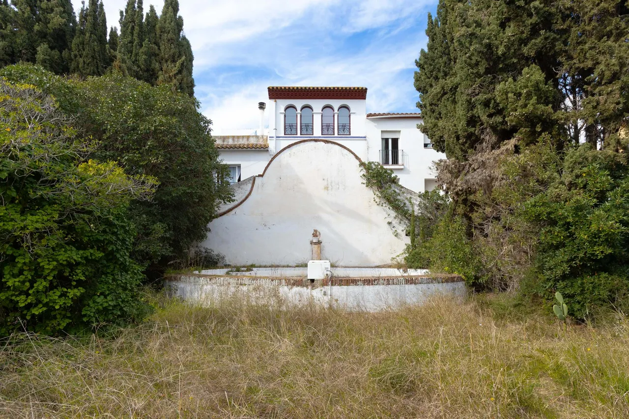 living - 1,847m² building for sale in Sant Andreu de Llavaneres - gallery - 5