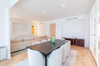 living - Piso de 304m² en venta en Castellana, Madrid - gallery thumbnail - 1