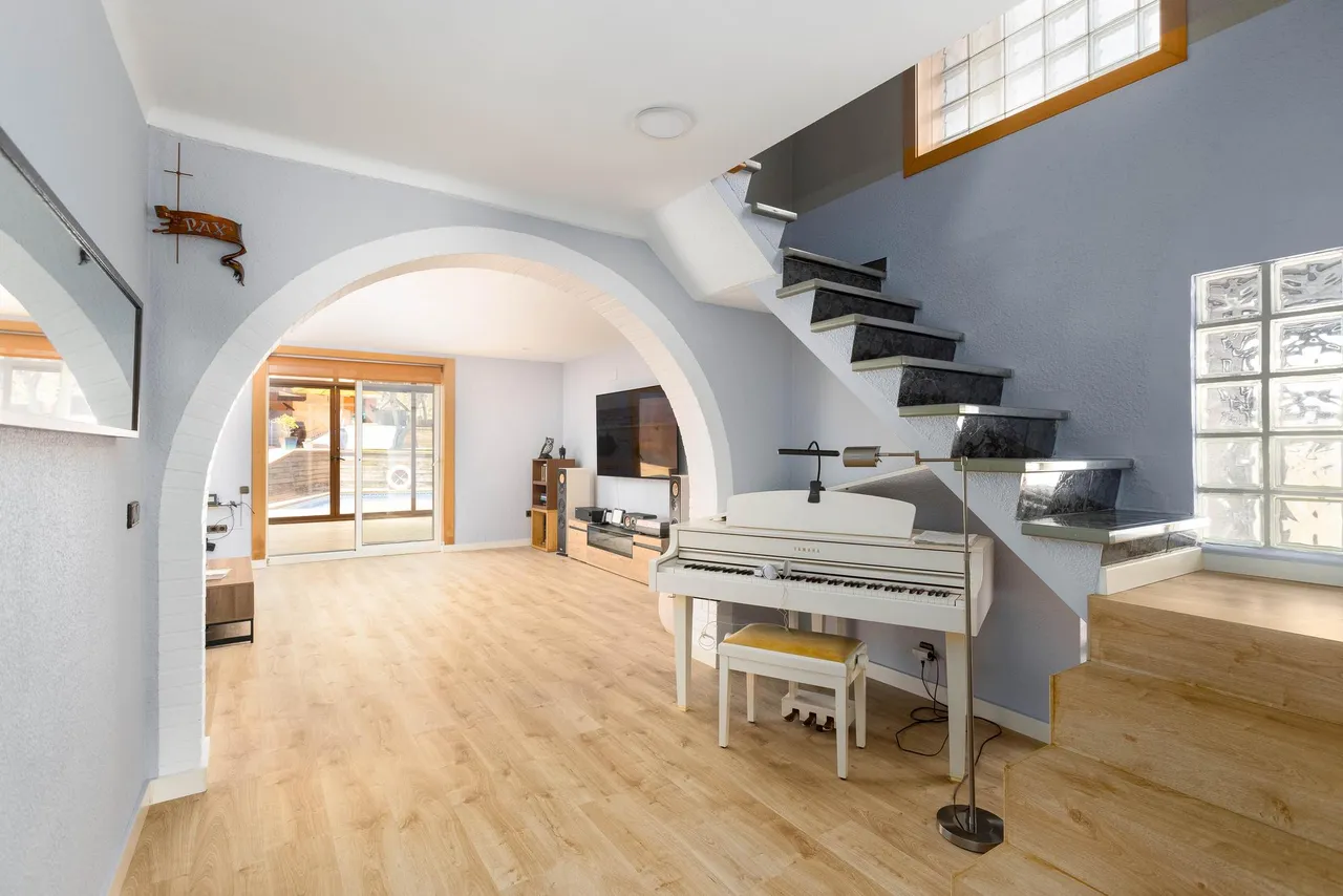 living - 324m² house / villa for sale in Teià, Barcelona - gallery - 7