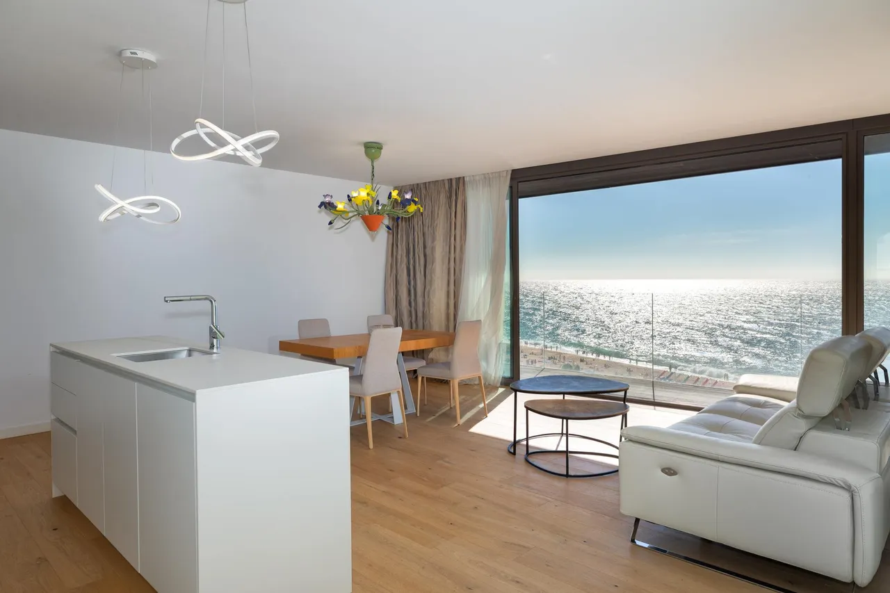 living - 127m² apartment for sale in Lloret de Mar, Costa Brava - gallery - 4