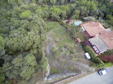 living - 650 m² plot for sale in Alella, Maresme - featured