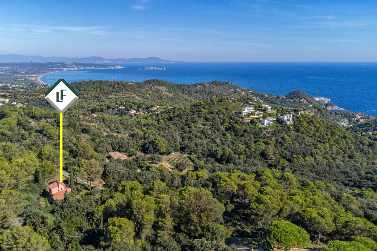 living - 263m² house / villa for sale in Begur Town, Costa Brava - gallery - 8