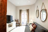 living - 45m² apartment for rent in Cortes / Huertas, Madrid - gallery thumbnail - 1