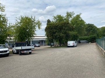 logistics - Entrepôt / Bureaux À Louer - featured