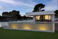living - 588m² house / villa for sale in Valencia Region, Valencia - gallery thumbnail - 1