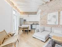 living - Piso de 95m² en venta en Eixample Derecho, Barcelona - gallery thumbnail - 1