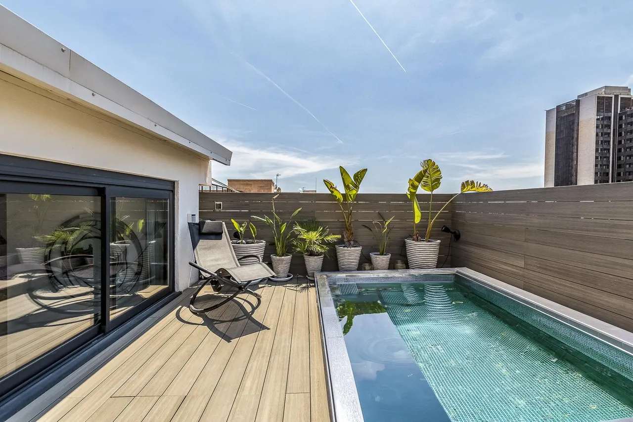 living - 240m² penthouse with 108m² terrace for sale in Les Corts - gallery - 2