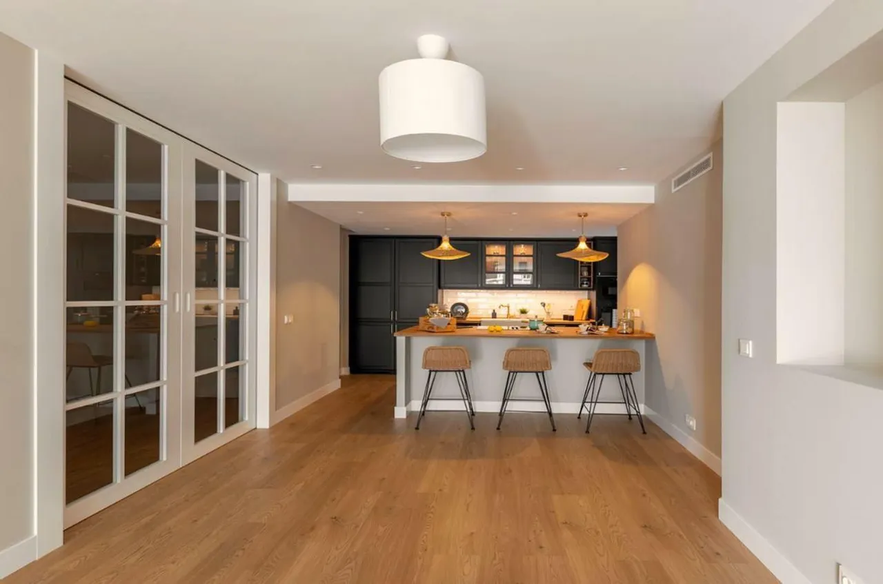 living - Piso de 189m² con 6m² terraza en venta en Cuzco, Madrid - gallery - 4