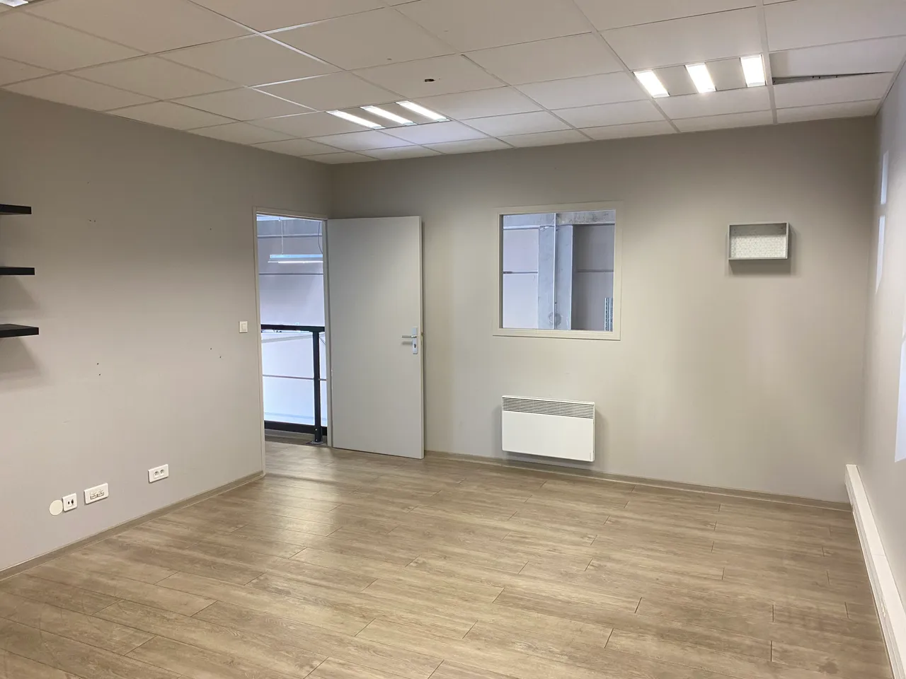 logistics - Activités / Bureaux À Louer - gallery - 10