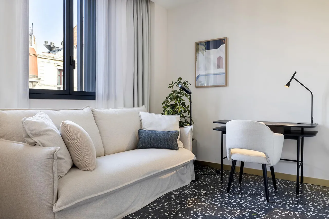 living - 80m² apartment for rent in Eixample Right, Barcelona - gallery - 9