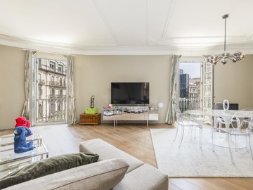 living - 209m² apartment for sale in Eixample Right, Barcelona - featured